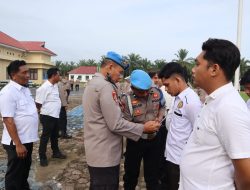 Secara Dadakan Kasi Propam Polres Palas Laksanakan Pemeriksaan Ponsel Personil