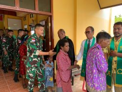 *Tingkatkan Keimanan dan Ketakwaan, Satgas Yonif 131/BRS Laksanakan Ibadah Bersama Masyarakat di Gereja GKI*