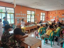 Satgas Pamtas RI-RDTL Pos Nilulat Dukung Posyandu dan Bagikan Susu Gratis di Desa Tubu