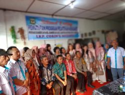 Camat Siantar Martoba Tutup Pelatihan Membordir dan Menjahit di Kel Sumber Jaya.