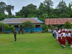 Peringati HUT Ke-79 PGRI Dan Hari Guru Nasional, Satgas Yonif 131/BRS Hadiri Upacara Bersama Guru dan Murid di Perbatasan