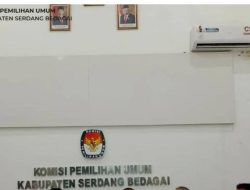 KPU Serdang Bedagai Dugaan Tidak Mengganti Lambang Negara/Foto Presiden Republik Indonesia.
