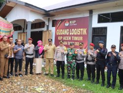 Pamatwil Polda Aceh bersama Pj. Bupati dan Kapolres Aceh Timur Lepas Pendistribusian Logistik Pilkada*
