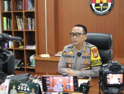 *Unjuk Rasa Aliansi Mahasiswa dan Rakyat Sulteng Menggugat di KPU, Kepolisian Ingatkan Tidak Anarkhis*