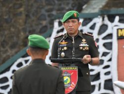 Satgas Pamtas Yonarmed 11 Kostrad Gelar Upacara Peringatan Hari Juang TNI AD di Kodim 0911/NNK