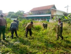 Pelopori Kebersihan Lingkungan, Koramil 03/Serengan Gandeng Kelurahan Kerja Bakti Jum’at Bersih.