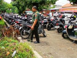 Danramil 03/Serengan dan Babinsa Kratonan Pelopori Jum’at Bersih