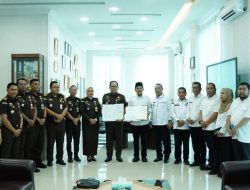 Kajari Serahkan Eks Kantor Kejari Ke Pemko Tebingtinggi,Walikota Akan Jadikan Pujasera Islamic Center.