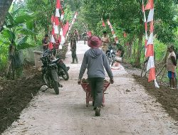 Umbul-Umbul Mulai Penuhi Sepanjang Desa Kalinanas