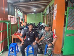 Jaga Pertahanan Wilayah dari Ancaman Tak Kasat Mata: Perjuangan Sunyi Babinsa Danukusuman Bersama Security SMP Muhammadiyah 8