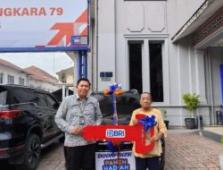 Nasabah Pensiunan Ini Menabung dan Menang Mobil dari BRI