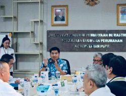 Perjalanan Panjang Sang Sekretaris, Untuk Memajukan Kampung Iwaka Menemui Titik Terang.