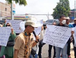Puluhan Massa Asal Sergai Aksi Unjukrasa, ALISSS Minta Kapoldasu Periksa Atek dan Suwandi Wijaya