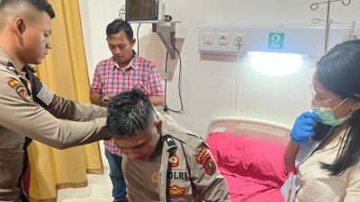 UNJUK RASA DI DPRD SUMUT, SEJUMLAH PERSONEL POLISI ALAMI LUKA SAAT PENGAMANAN