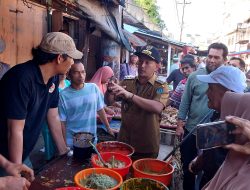 Walikota Tebingtinggi H Iman Irdian Saragih Kunjungi Pasar Tradisionil Inpres di Sambut Gembira Warga.