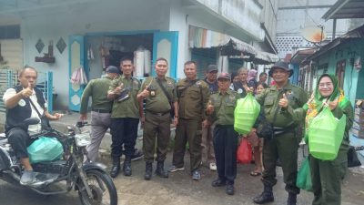 Jumat Berkah, PPP-AD, Pandawa, dan KSS Tebing Tinggi Berbagi Nasi Bungkus untuk Warga Terdampak Banjir