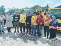 Walikota Tebingtinggi H Iman Irdian Saragih Bersama ASN Kota Tebingtinggi Laksanakan Gotong Royong Bersihkan Pasar Inpres.