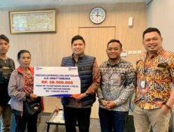 Berjalan Sukses, BRI Cabang Balige Serahkan Santunan Asuransi AMKKM