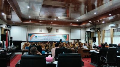 DPRD Kota Tebingtinggi Meminta Walikota H Iman Irdian Saragih Agar Mencopot Sekdako Tebingtinggi.