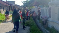 Kelurahan Mandailing Terus Galakkan Kegiatan Gorong Royong Bersih Bersih Lingkungan.
