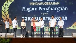 Wujudkan Kemudahan Akses Pelayanan Hukum Bagi Masyarakat, Walikota Tebingtinggi H Iman Irdian Saragih Terima Penghargaan Dari Kementerian Hukum RI.