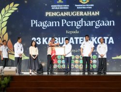 Wujudkan Kemudahan Akses Pelayanan Hukum Bagi Masyarakat, Walikota Tebingtinggi H Iman Irdian Saragih Terima Penghargaan Dari Kementerian Hukum RI.