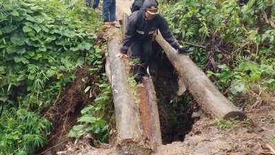Puluhan Tahun Menanti, Warga Botolala Tagih Jalan Layak
