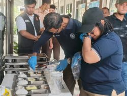 Tim Labfor Dari Polda Sumut Terjun Langsung Menyelidiki SPPG Pasca Siswa Keracunan di SMA Negeri Berastagi