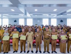 Serahkan SK PIP, Walikota Tebingtinggi Minta Kepala Sekolah Bekerja Adaptif dan Berintegritas