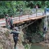 WUJUD NYATA KEMANUNGGALAN TNI-RAKYAT, JEMBATAN GARUDA DI KUTA PENGKIH TERUS DIKEBUT*