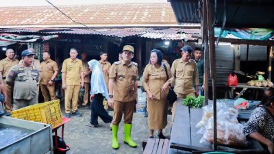 Walikota Tebingtinggi H Iman Irdian Saragih Tinjau Pasar Sakti,Tegaskan Revitalisasi Tanpa Relokasi Pedagang.