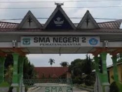Viral Hoaks Sumbangan Rp100 Ribu di SMAN 2 Pematangsiantar Dibantah Kepsek Rosmely Damanik : Tidak Ada Tarif Tetap, Sifatnya Sukarela